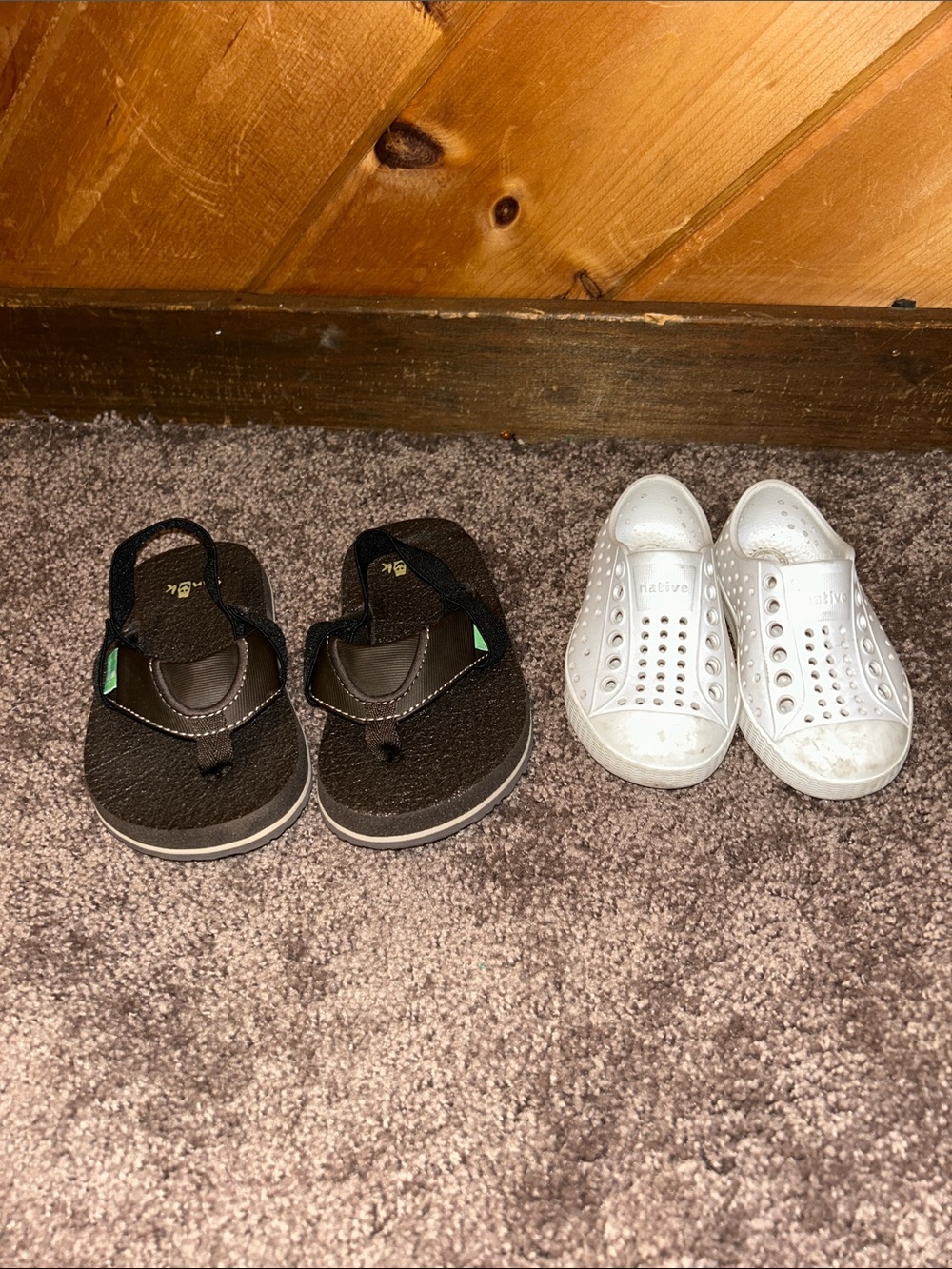 Toddler boys size 5 natives & size 7 sanuk sandals bundle!!